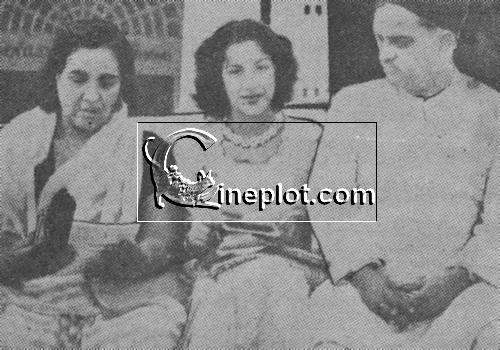Nargis with her parents