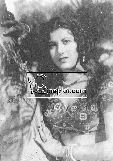 Yasmin in Aawaz De Kahan Hai (1962)