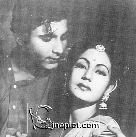 Manhar Desai and Meena Kumari in Madhosh (1951) - Publicity Still